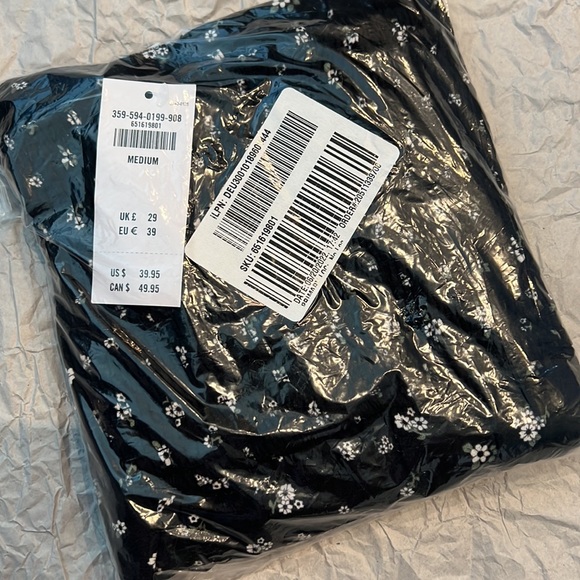 Hollister Woven Mini Dress | Medium with Black Pattern - Picture 5 of 5